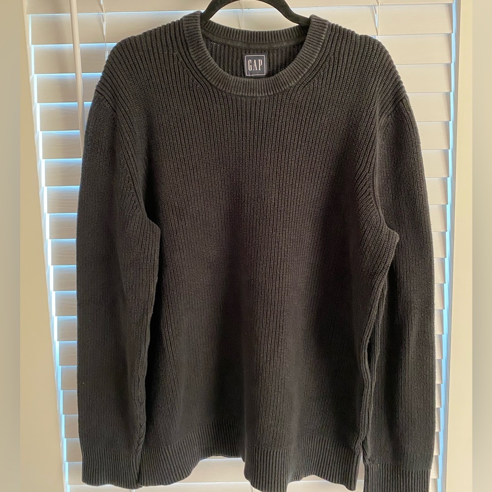 GAP Large Crewneck Sweater
